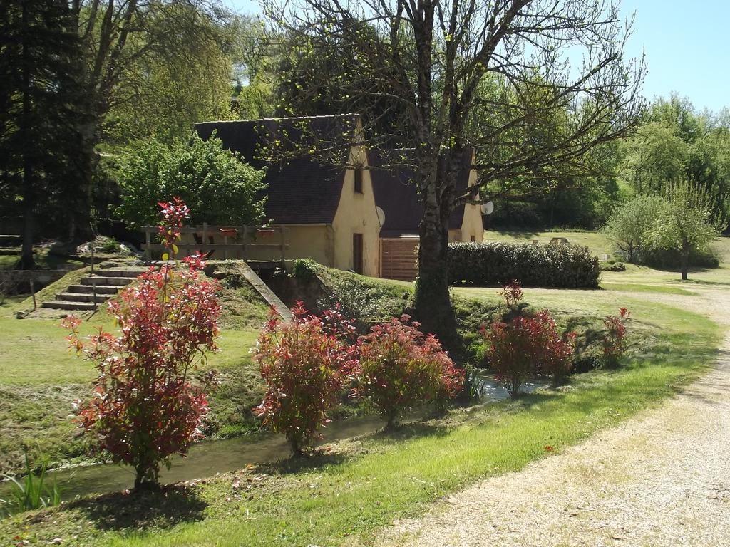 Le Moulin Aux Ans Villa Archignac Exteriör bild